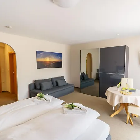 Bergterrasse Bed & Breakfast Annweiler am Trifels