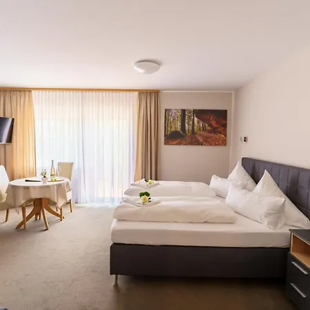 Bergterrasse Alojamento de Acomodação e Pequeno-almoço Annweiler am Trifels