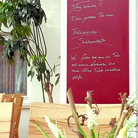 Bergterrasse 3*