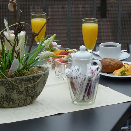 Bergterrasse Bed & Breakfast Annweiler am Trifels